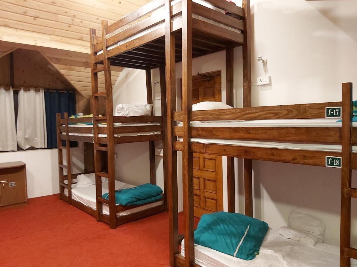 Utopia Hostels Dharamkot Mcleodganj Дармсала Экстерьер фото