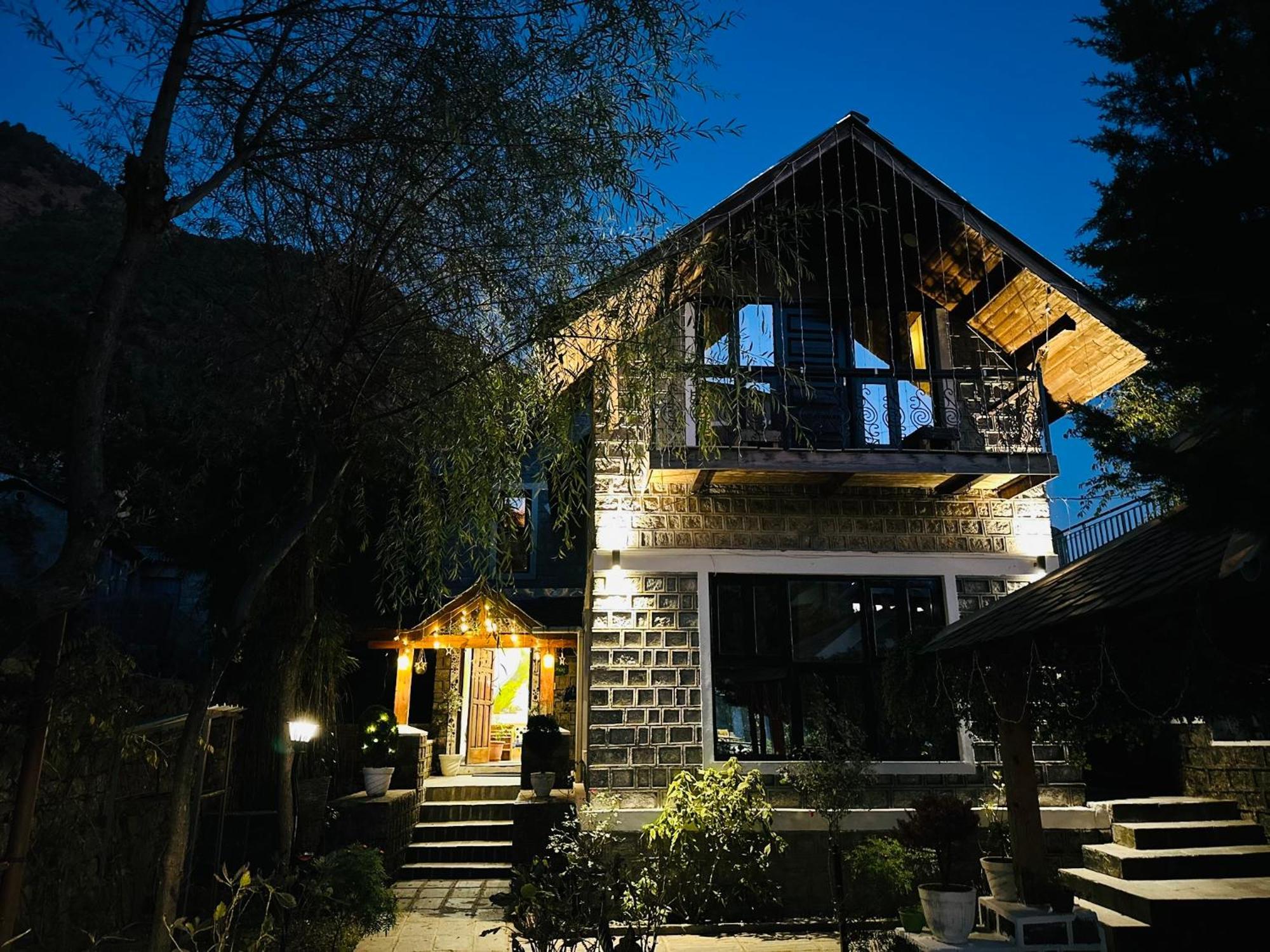 Utopia Hostels Dharamkot Mcleodganj Дармсала Экстерьер фото
