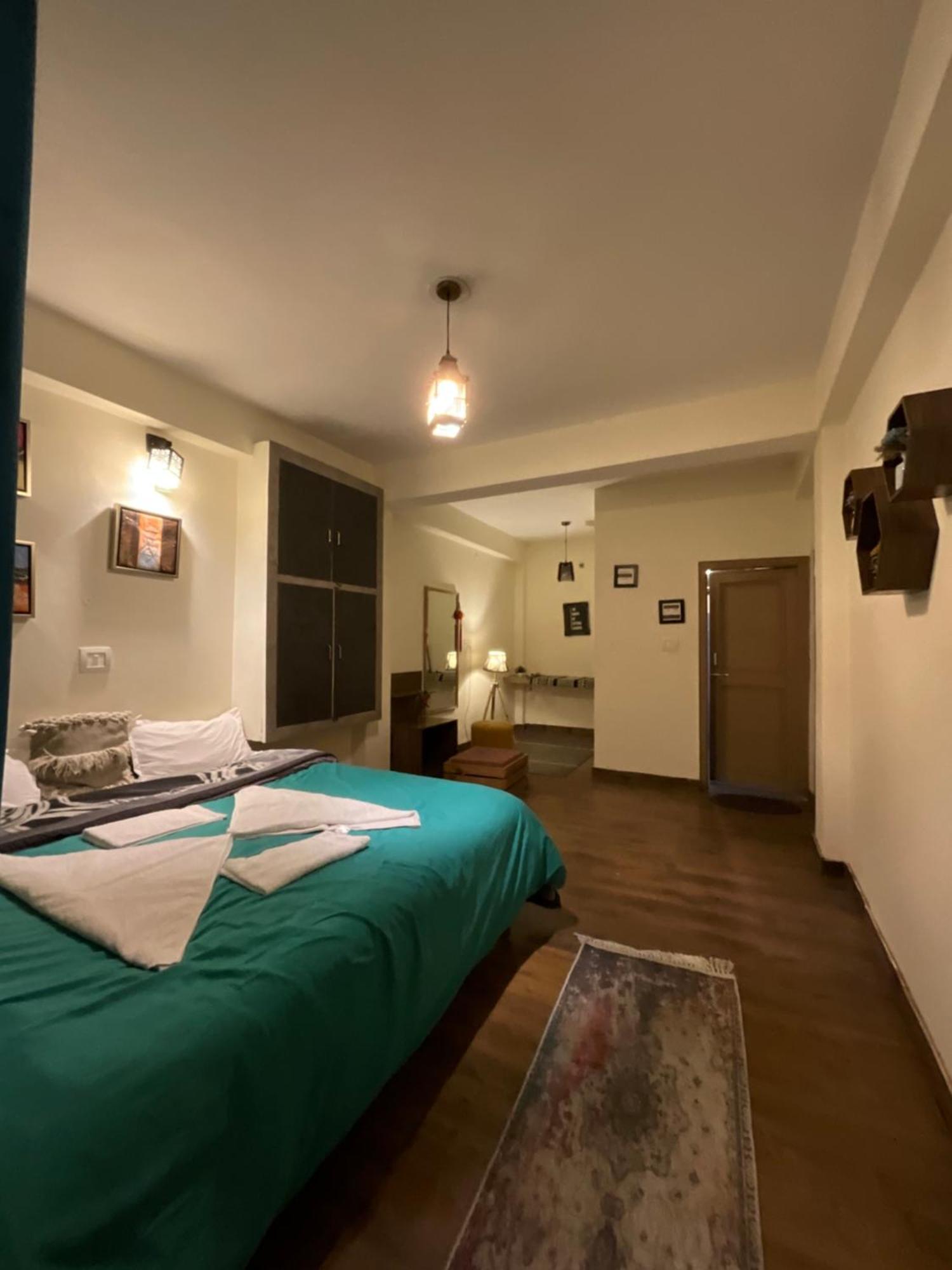 Utopia Hostels Dharamkot Mcleodganj Дармсала Экстерьер фото