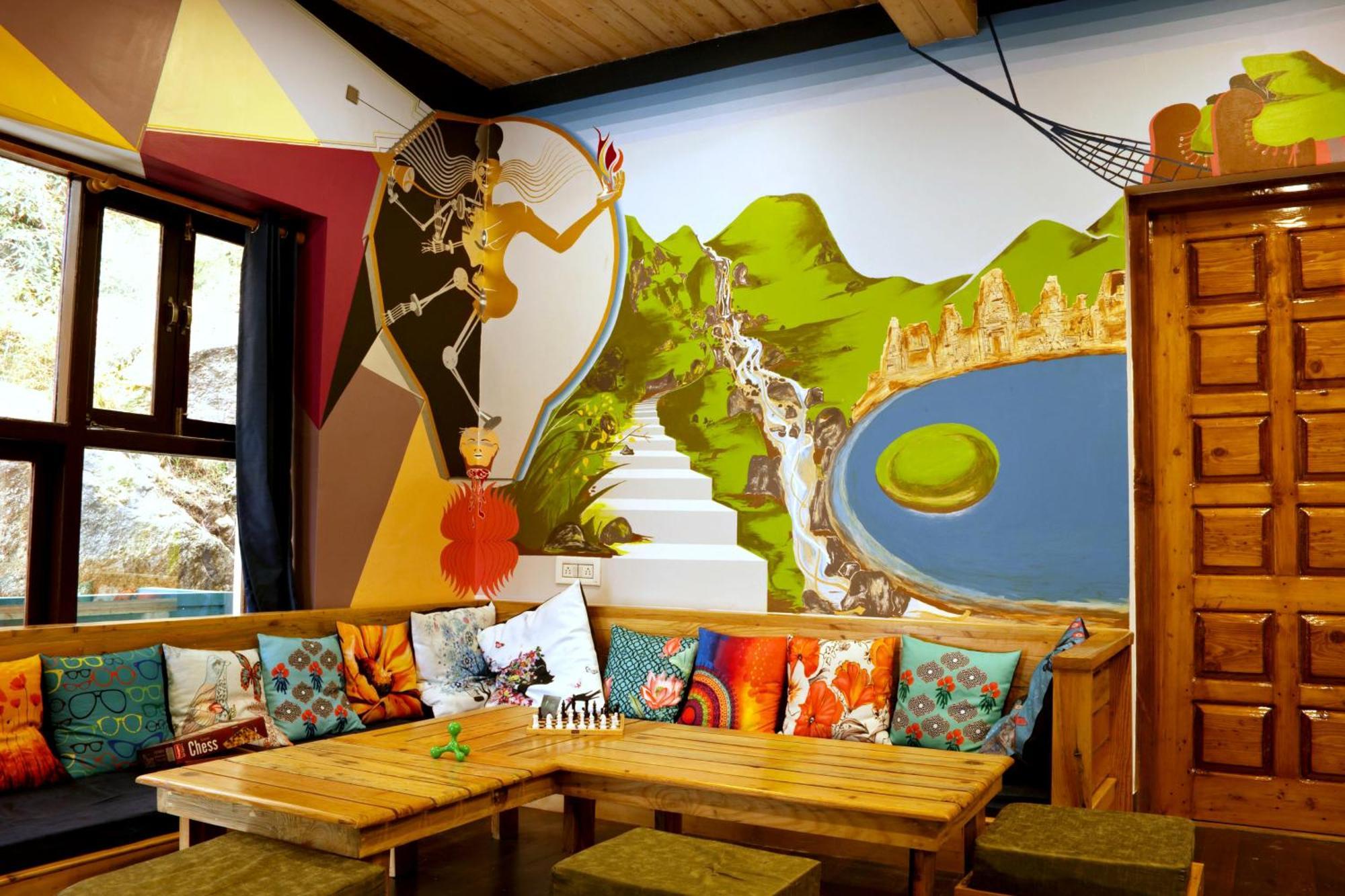 Utopia Hostels Dharamkot Mcleodganj Дармсала Экстерьер фото