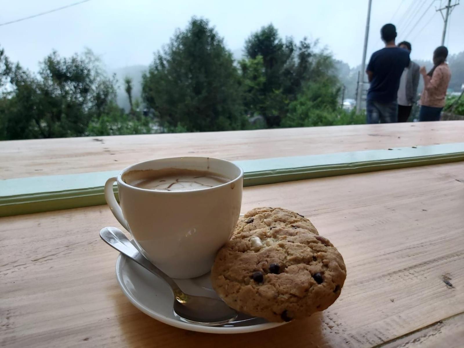 Utopia Hostels Dharamkot Mcleodganj Дармсала Экстерьер фото
