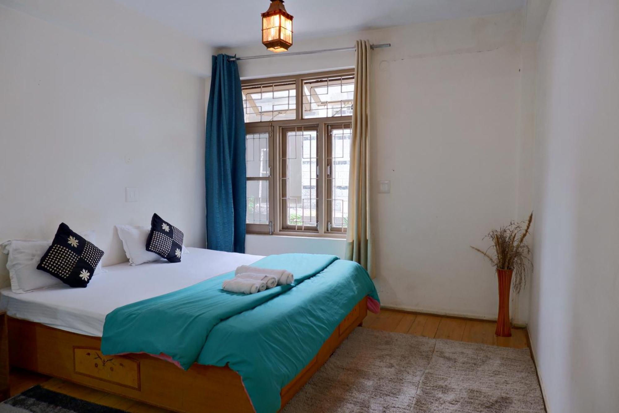 Utopia Hostels Dharamkot Mcleodganj Дармсала Экстерьер фото